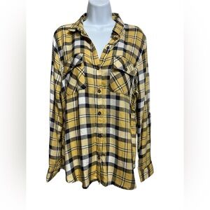 Polly & Esther plaid top size large